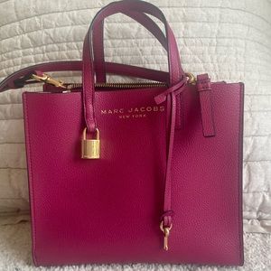 Marc Jacob’s handbag, gently used, beautiful pink color!